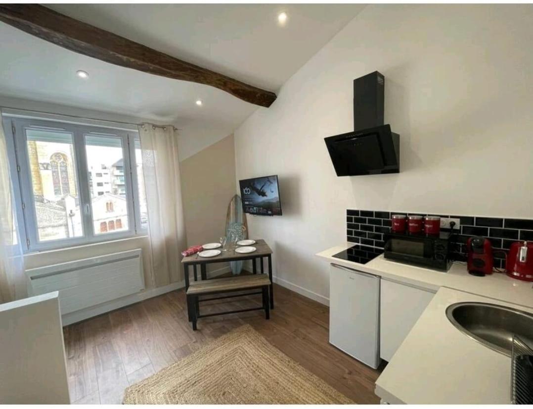 Apartamento The California Dream - Hyper-Centre - 2Mn Gare Sncf - Wifi Netflix Gratuit Niort Exterior foto